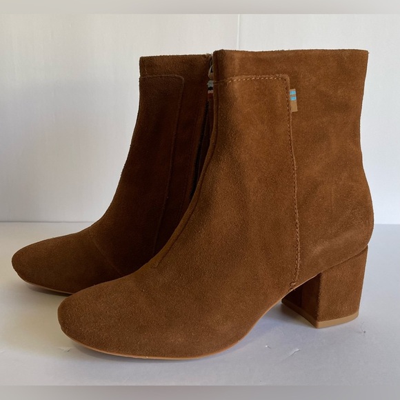 EUC Toms Women’s Evie Zippered Ankle Boots. - Picture 4 of 8